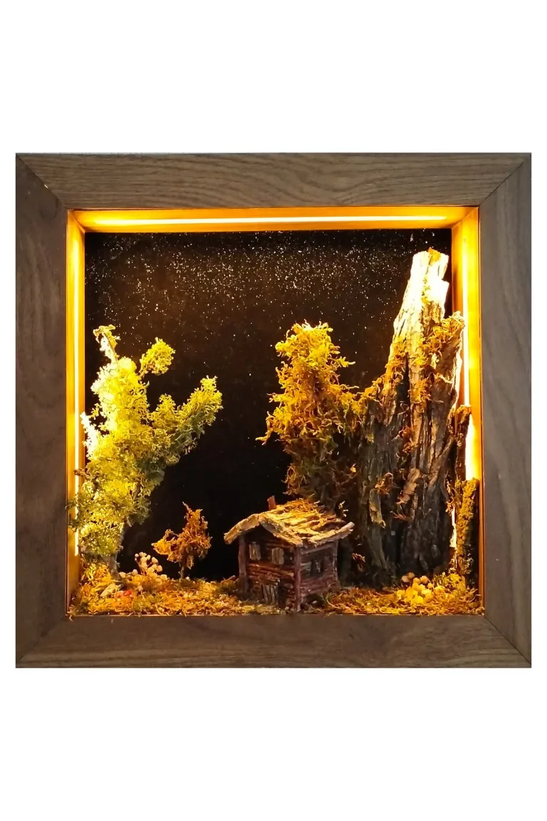 SC007 - Işıklı Dekoratif Çerçeve LED Masalsı Orman Evi El Yapımı Diorama Obje 38x38x8 cm - el yapımı LED diorama çerçevesi ana görseli